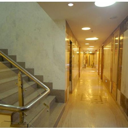 Hotel Malik Continental New Delhi Buitenkant foto
